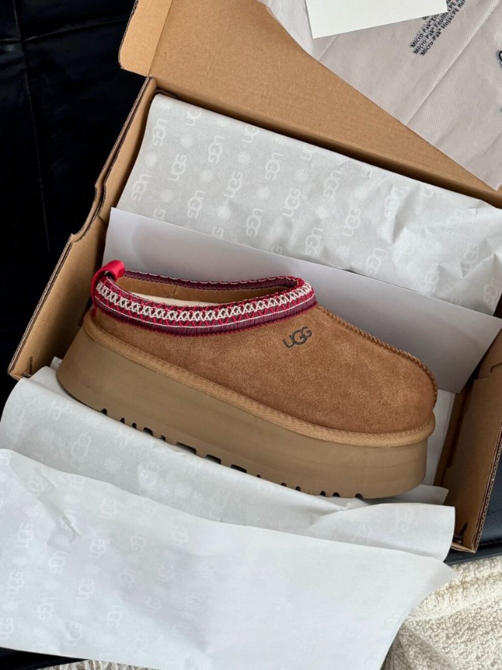 UGG Chestnut Slip-On Slippers with Red Braided Trim – Brand New